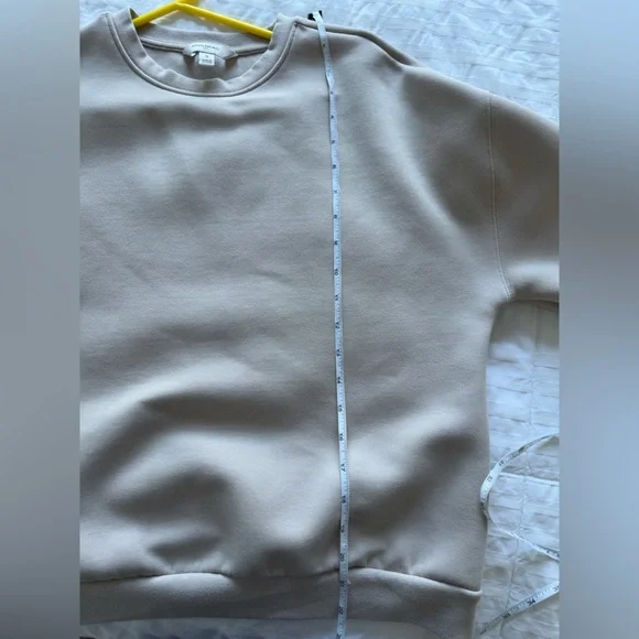 Banana Republic Men's Crewneck Sweater in Light Taupe - Picture 6 of 6